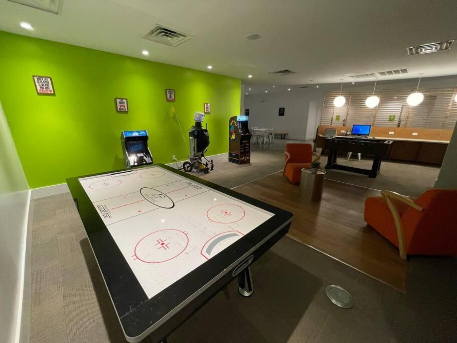 Newly Room In Cozy Hotel With Super Location To The Parks Kissimmee Esterno foto