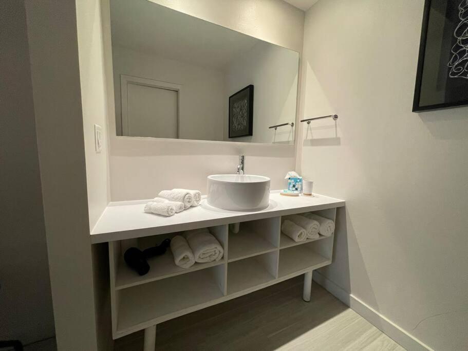 Newly Room In Cozy Hotel With Super Location To The Parks Kissimmee Esterno foto