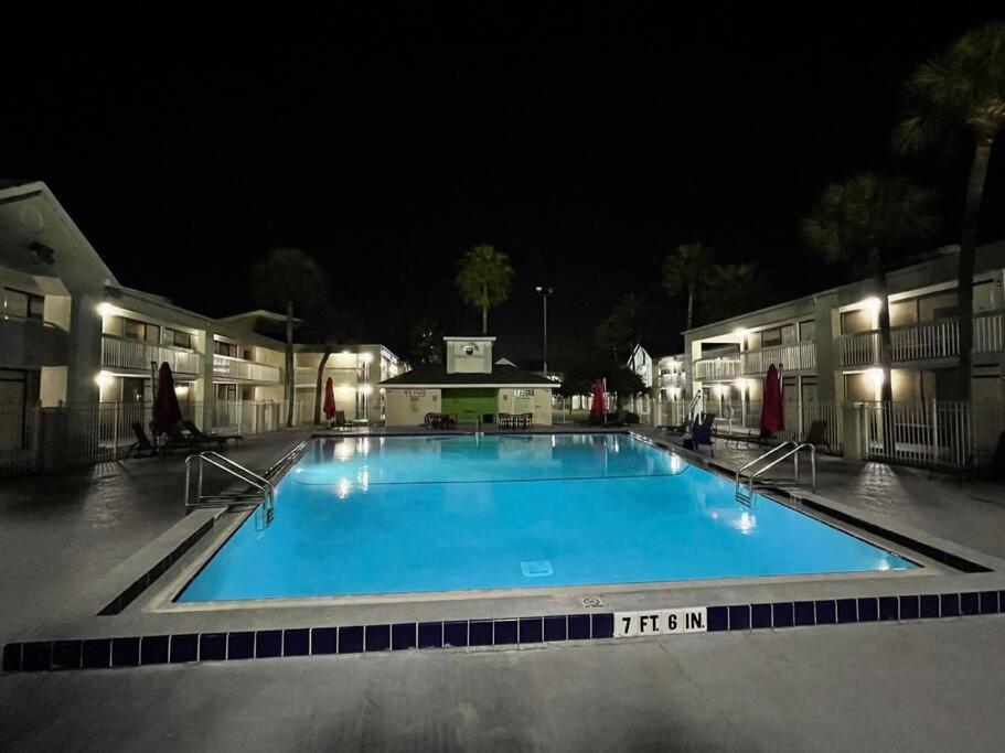 Newly Room In Cozy Hotel With Super Location To The Parks Kissimmee Esterno foto